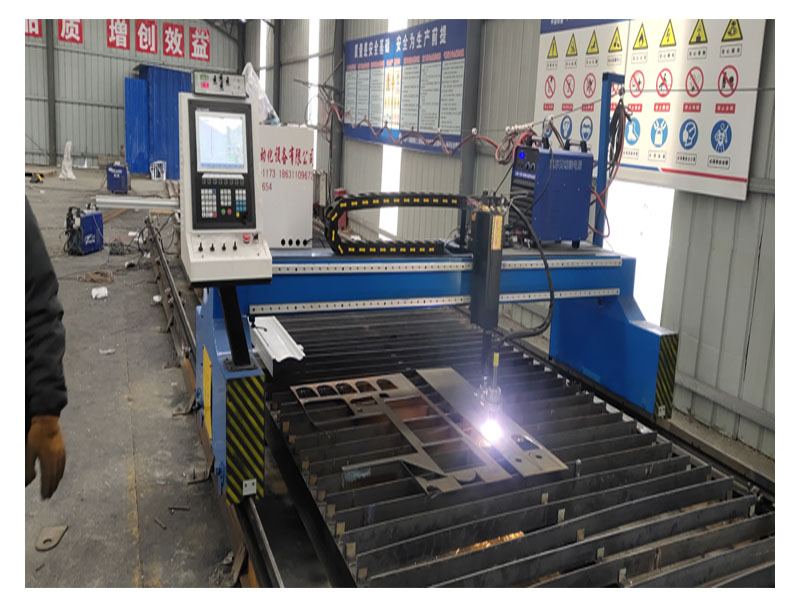 數(shù)控火焰切割機(jī)的切割精度會受到哪些因素的影響？