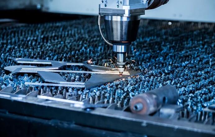 7萬(wàn)到9萬(wàn)小型激光切割機(jī)好不好？哪里能買？