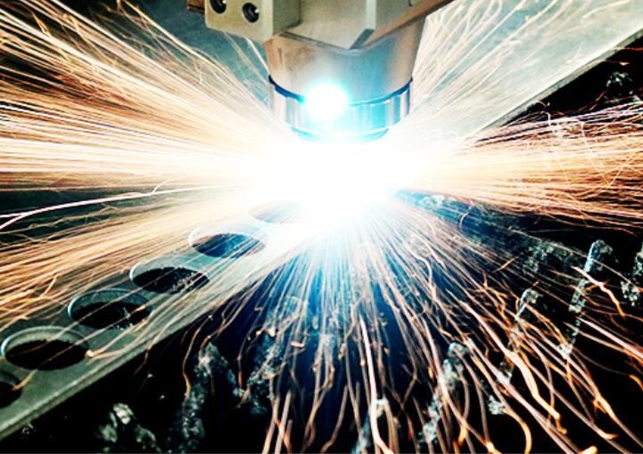 激光切割機售價問題：應該選擇便宜的還是貴的？