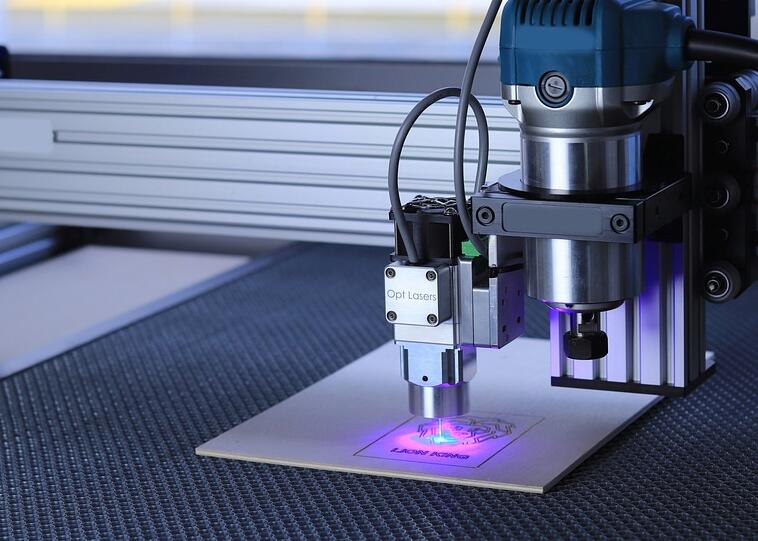 激光切割機(jī)是如何工作的：循序漸進(jìn)的原理解釋