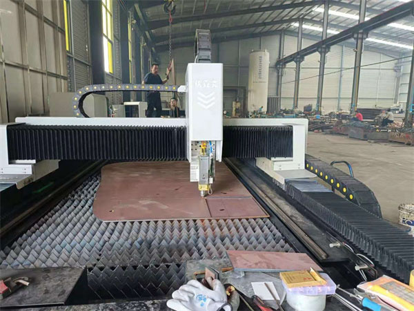 光纖激光切割機(jī)